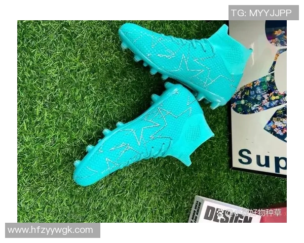 探索能踢足球的足球鞋如何提升运动表现与舒适度的全新体验